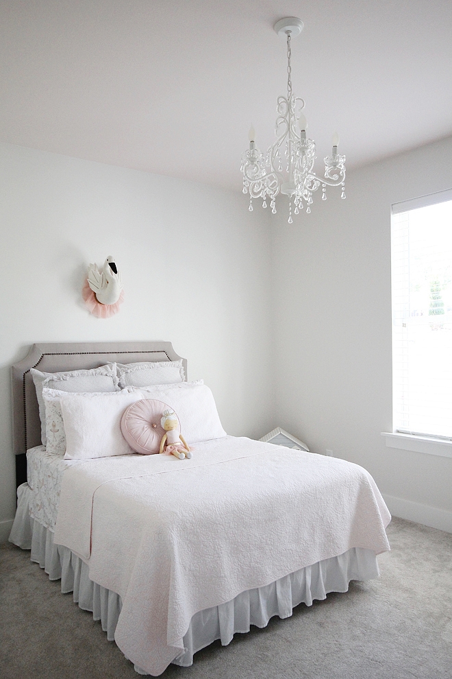 Wall Color - Zurich White by Sherwin Williams