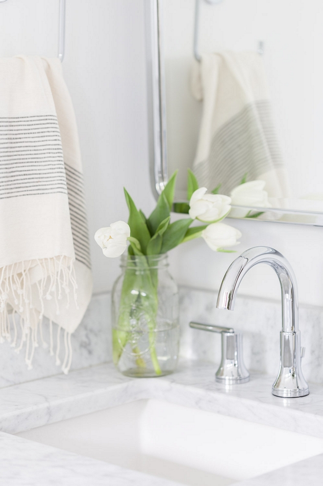 Bathroom faucet Affordable and durable bathroom faucet source on Home Bunch 2540 Love ©AlyssaRosenheck #bathroomfaucet #durablefaucet #affordablefaucet