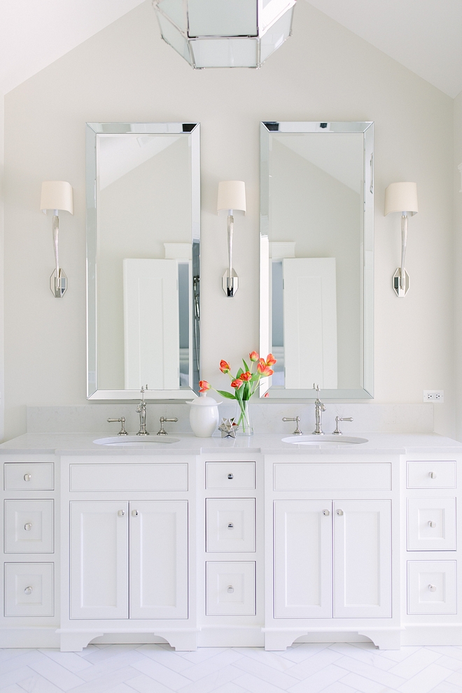 Bathroom Paint Color Walls are Classic Gray by Benjamin Moore and cabinet is Benjamin Moore Simply White #BathroomPaintColor #Bathroom #PaintColor #ClassicGraybyBenjaminMoore #cabinet #BenjaminMooreSimplyWhite