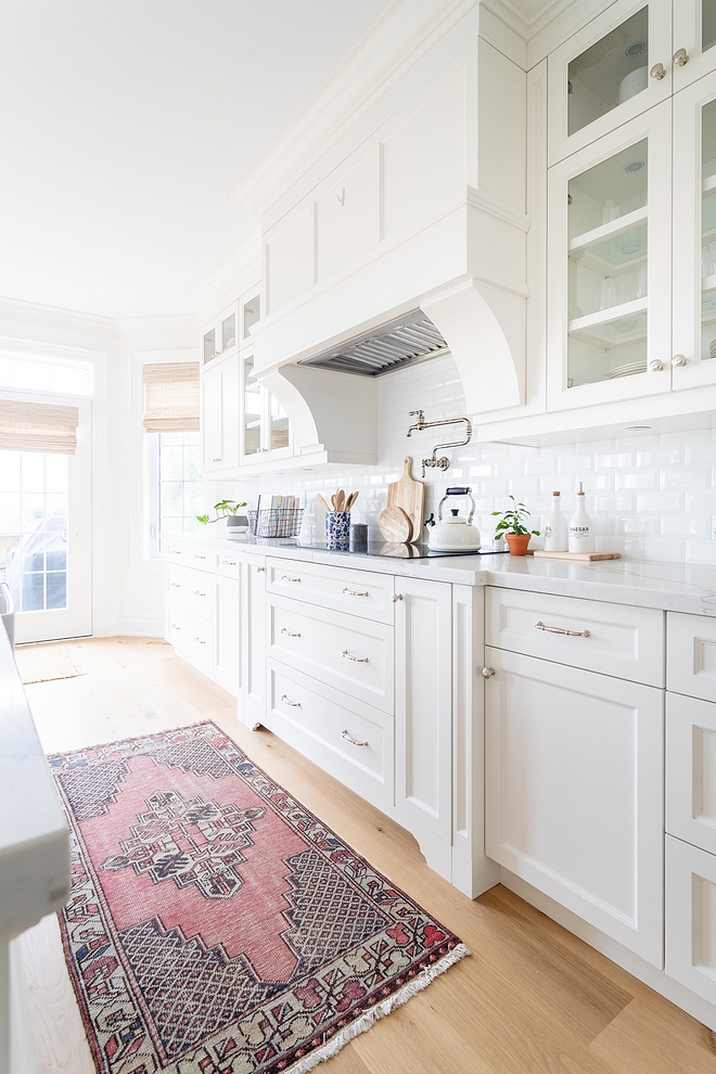 Cabinet Colour Simply White by Benjamin Moore Cabinet Paint Colour Simply White by Benjamin Moore Cabinet Colour Simply White by Benjamin Moore #CabinetColour #SimplyWhitebyBenjaminMoore