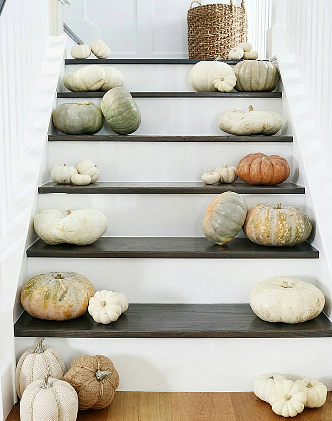 Pumpkin Staircase Decorating Ideas