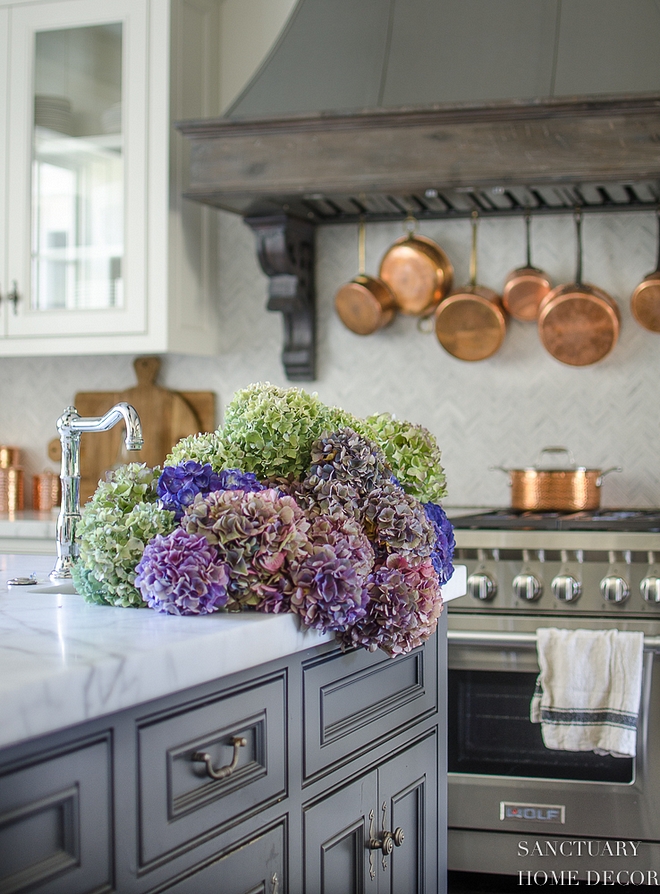 Kitchen Kitchen Sink Hydrangeas Kitchen #kitchen #kitchensink #hydrangeas