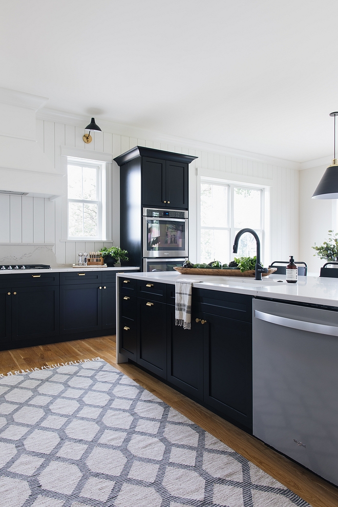 Black Shaker Kitchen Cabinet Paint Color Benjamin Moore 2132-10 Black Black Shaker Kitchen Cabinet Paint Color Benjamin Moore 2132-10 Black Paint Color #BlackShakerKitchenCabinet #BlackShakerCabinet #PaintColor #BenjaminMoore213210Black