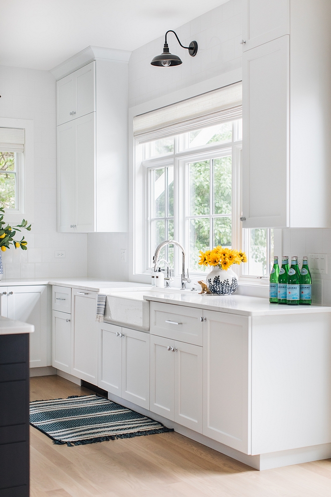 Extra White by Sherwin Williams is the crispiest white you can get and it works great on kitchen cabinets #ExtraWhitebySherwinWilliams