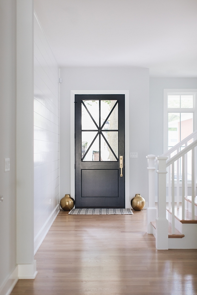 Benjamin Moore Wrought Iron 2124-10 All doors on the first floor are painted in Benjamin Moore Wrought Iron 2124-10 Benjamin Moore Wrought Iron 2124-10 #BenjaminMooreWroughtIron212410