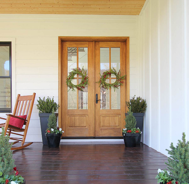 christmas-front-porch-farmhouse-christmas-front-porch