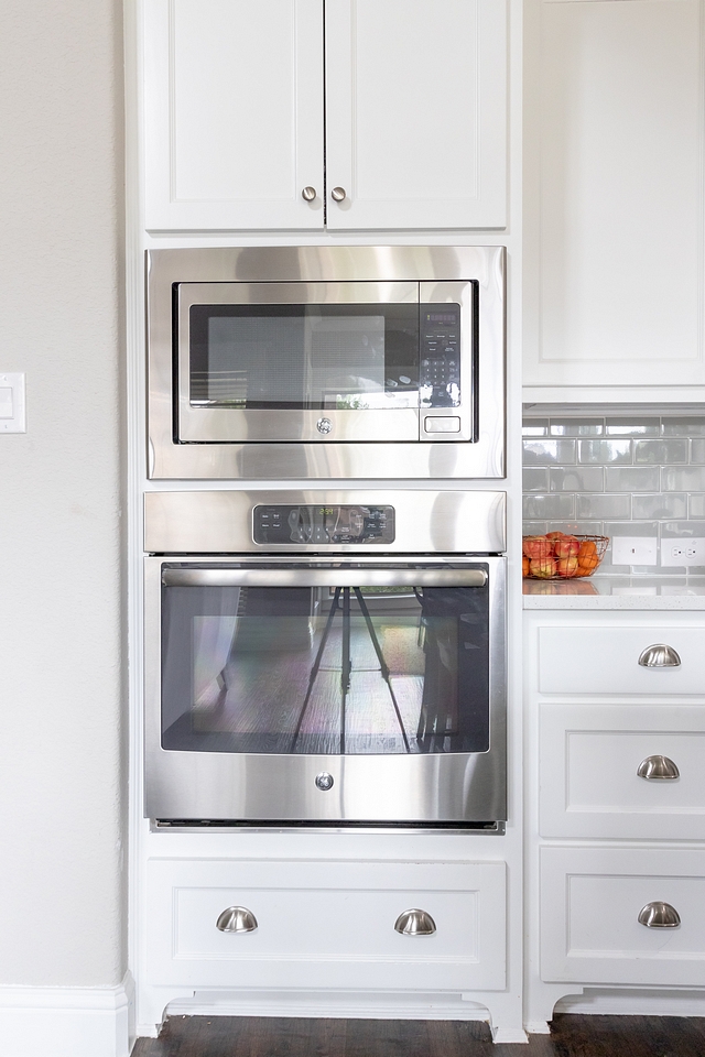 Kitchen wall oven combination