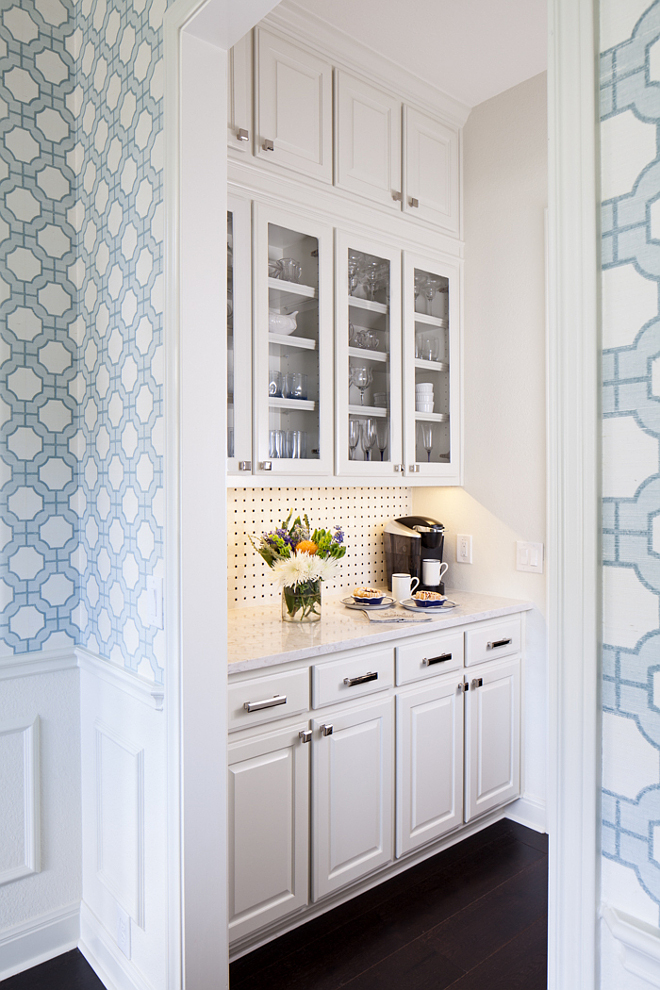 Benjamin Moore French Canvas Butler's pantry Benjamin Moore French Canvas cabinet paint color Benjamin Moore French Canvas is a warm white that is perfect for off white cabinet Benjamin Moore French Canvas Benjamin Moore French Canvas #BenjaminMooreFrenchCanvas