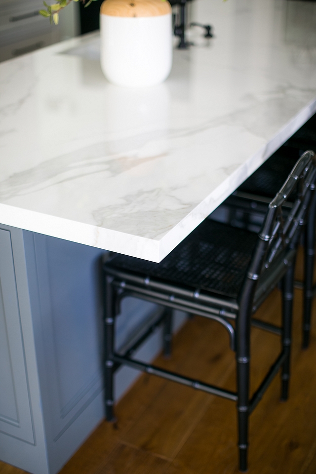 The kitchen countertop is Neolith with straight edge mitered edge #kitchen #countertops #straightedge #miterededge