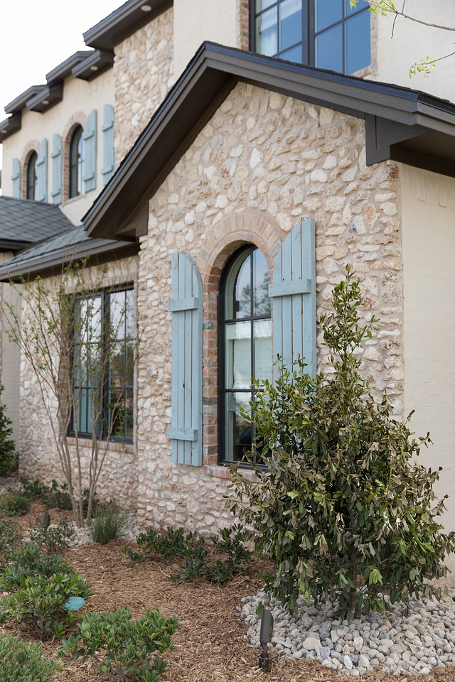 French home exterior with stone The exterior stone is castlerock stone in a mix of cream and white with white mortar Exterior stone French home exterior with stone French home exterior with stone French home exterior with stone #Frenchhome #exterior #exteriorstone