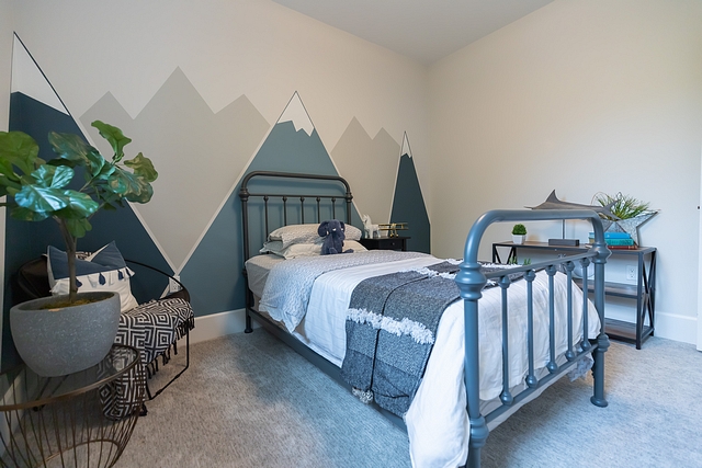 Kids Bedroom Mural I created a mountain mural wall for our 3 year old son. It took me 20 mins to tape and prep this mural plus an hour and a half to paint! Wall Colours – Benjamin Moore Newburg Green Benjamin Moore Classic Grey Sherwin Williams Repose Grey #kidsbedroommural #bedroommural