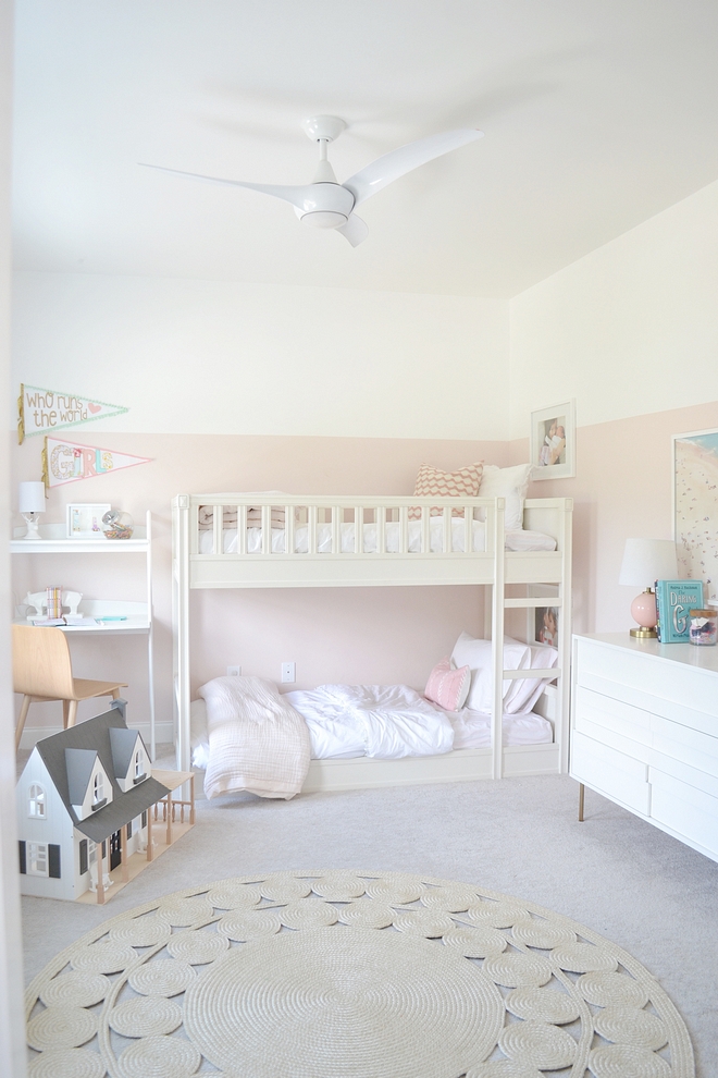 Two-toned walls for kids bedroom