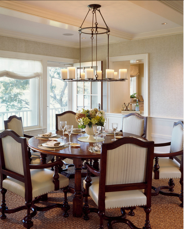 Dining Room Design. I like how casual yet elegant this dining room feels. #DiningRoom