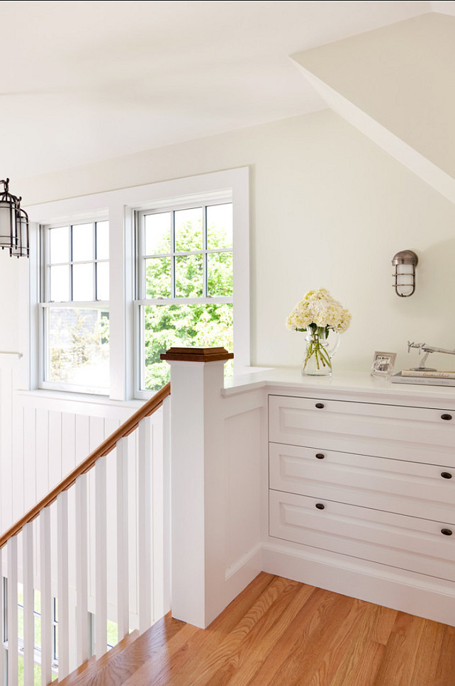 Built-in Ideas. Beautiful built-in in this coastal cottage. #Builtin #Interiors