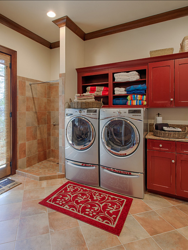 Laundry Room Cabinet Design. This laundry room has great cabinets and pet shower. #LaundryRoom #Cabinetry