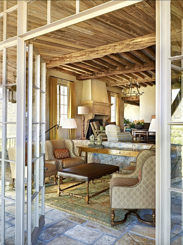 Rustic French Inteiors. I am in love with the interiors of this Rustic French Home. Gorgeous! #Rustic #French #Interiors