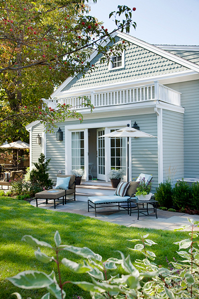 Cottage with Inspiring Coastal Interiors - Home Bunch Interior Design Ideas