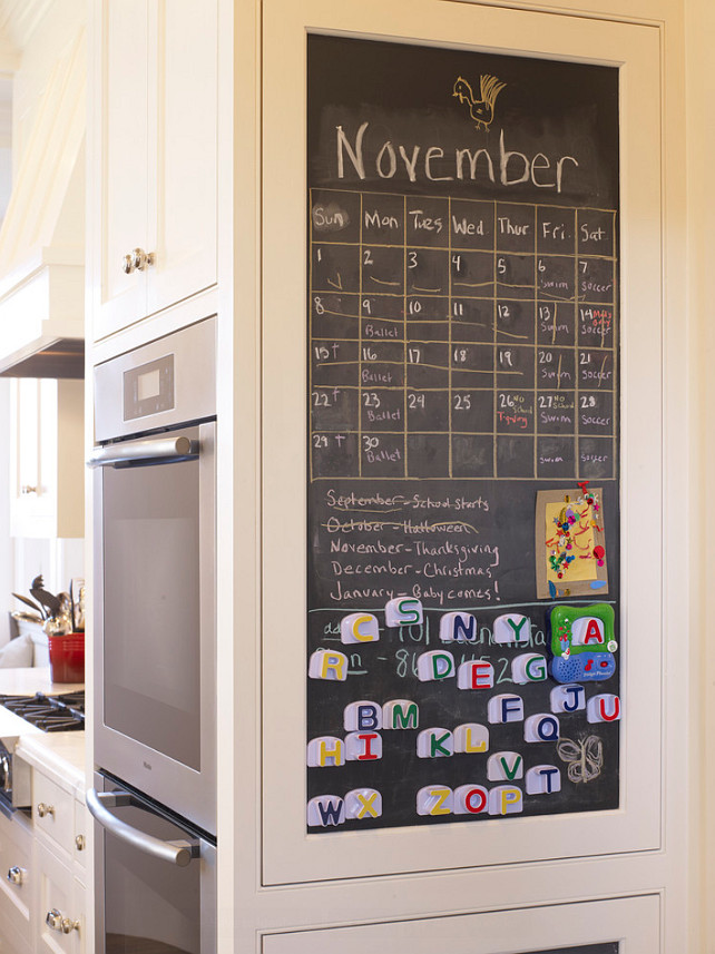 Kitchen Cabinet Ideas. I am loving the idea of adding a chalk board on the kicthen cabinet. Great idea! #Kitchen #Cabinet #ChalkBoard #KitchenDesign