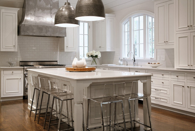 Kitchen. White Kicthen #WhiteKitchen CR Home Design K&B
