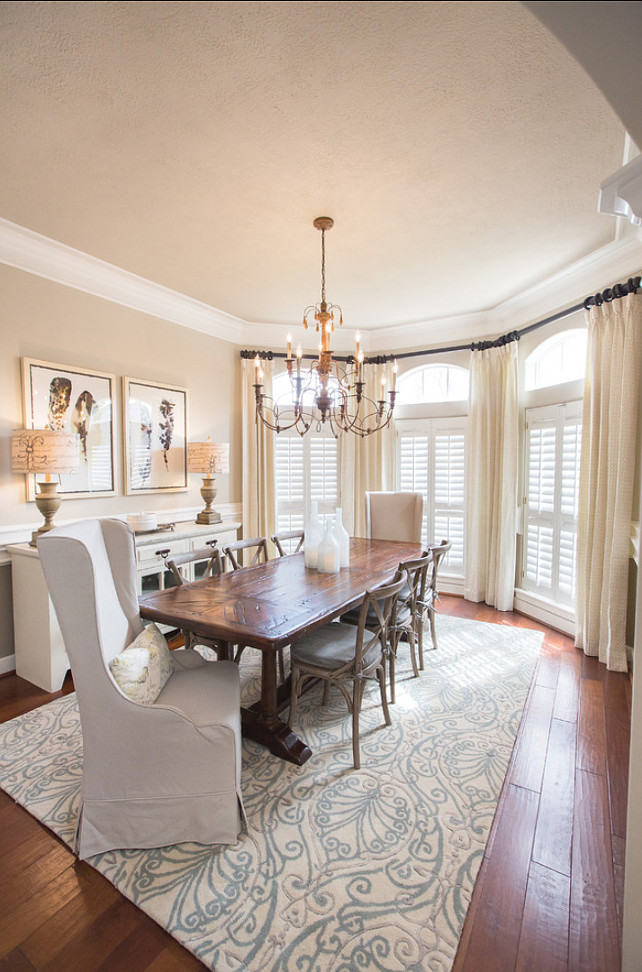 French Dining Room. Gorgeous French Dining Room. #FrenchInteriors #DiningRoom