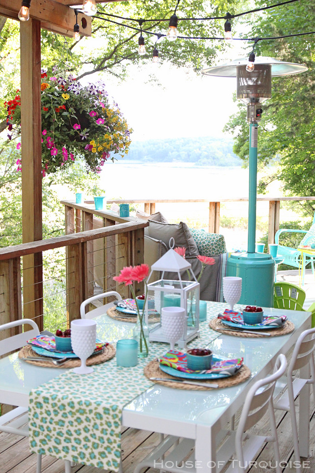 Outdoor Dining Area. How to decorate your outdoor dining area. #OutdoorDiningArea #OutdoorDiningroom House of Turquoise.