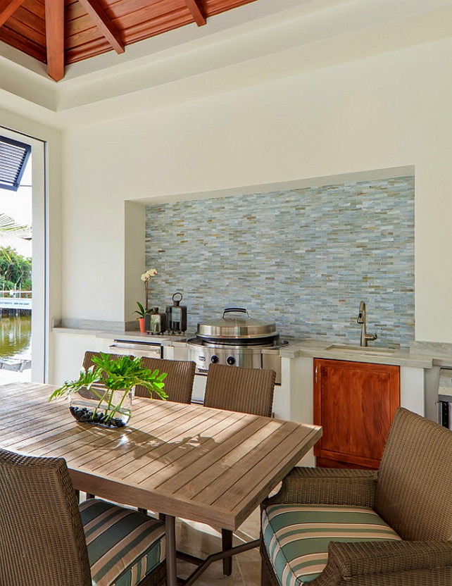 Outdoor Kitchen Design. Ficarra Design Associates via House of Turquoise