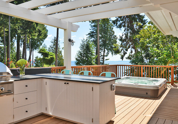 Outdoor Kitchen. Outdoor kitchen Ideas. Deck Outdoor kitchen. Outdoor kitchen cabinet. #OutdoorKitchen Sunshine Coast Home Design.