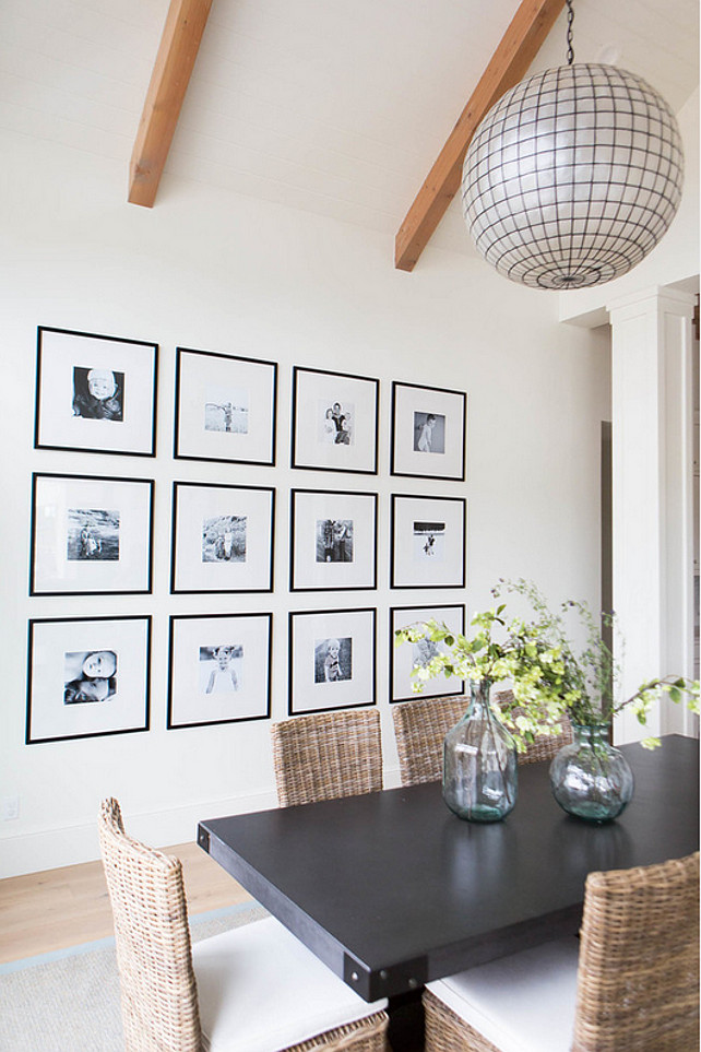 Photo Wall. Black and White Photo Wall. Dining room with black and white photo wall gallery. #Blackandwhite #WallPhoto #WallPhotoWall #WallPhotoWallGalley