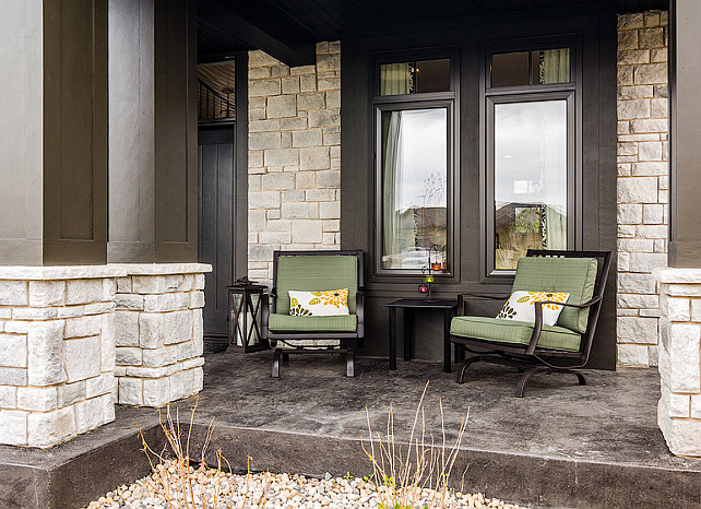 Porch Decorating Ideas. Relaxed front porch decor. #PorchDecor