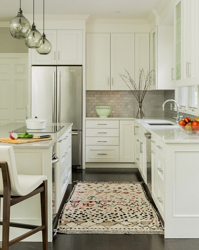 Small Kitchen Layout. Small Kitchen Layout Ideas. Small kitchen Cabinet Layout. Small kitchen Island Layout. #Smallkitchen #Layout #SmallkitchenLayout Jennifer Palumbo.