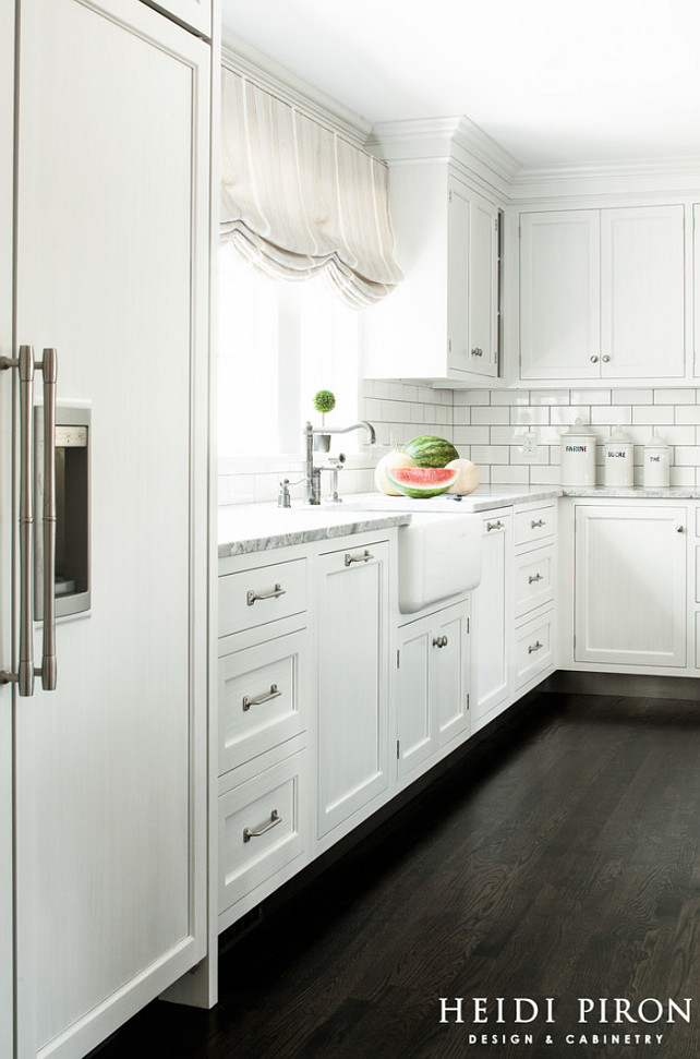 White Kitchen Cabinet. White Kitchen Cabinet Ideas. White Kitchen Cabinet Paint Color. White Kitchen Cabinet Design White Kitchen Cabinet Hardware #WhiteKitchen #Cabinet #WhiteKitchenCabinet