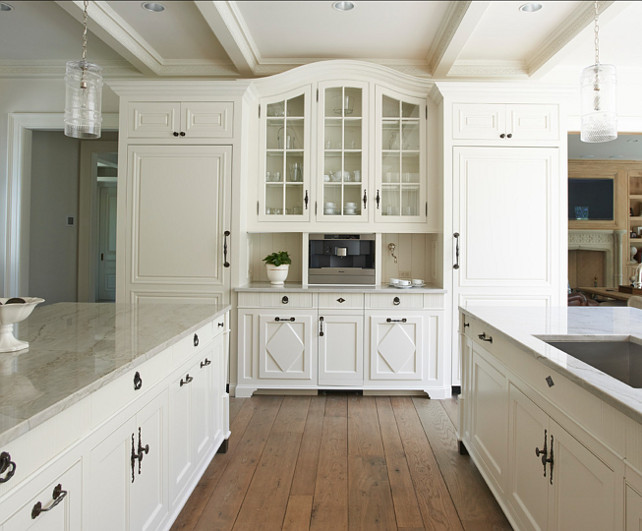 White Kitchen. Beautiful White Kitchen Design. #WhiteKitchen #Kitchen #KitchenDesign #KitchenIdeas