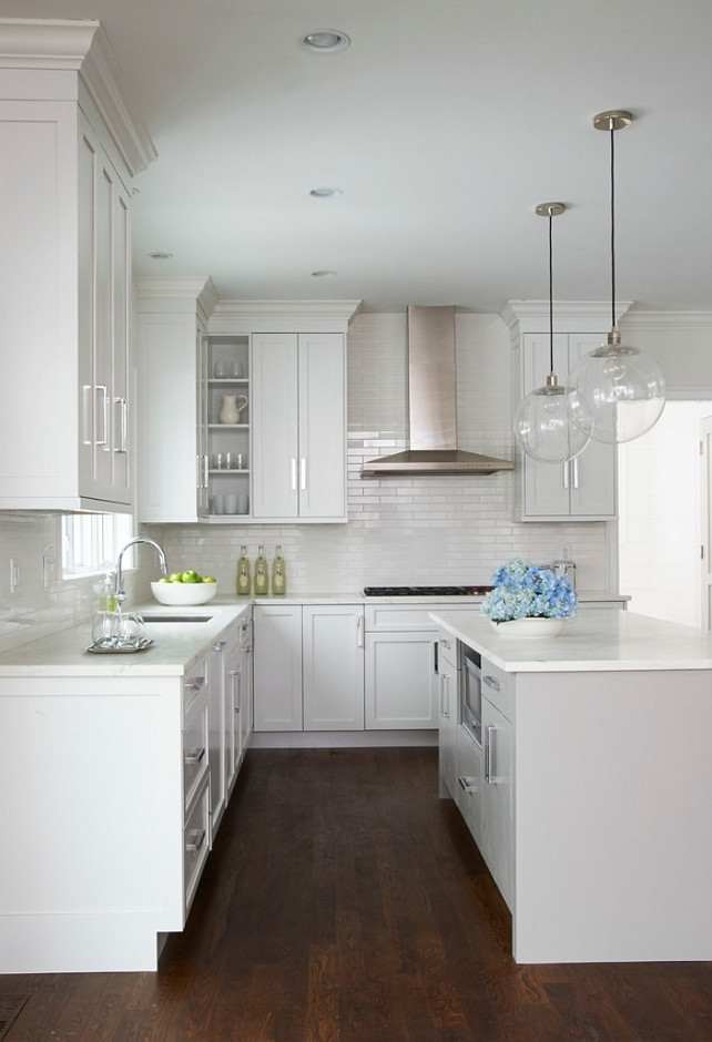 White Kitchen. Clean Line White Kitchen #WhiteKitchenDesign #CleanLineKitchen Calla McNamara Interiors