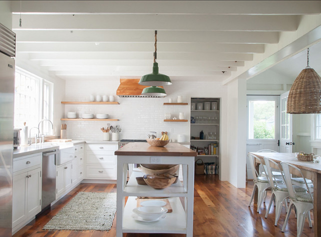 Kitchen Reno. Great ideas for casual, easy Kitchen reno! I am loving this causal kitchen! #Kitchen #KitchenReno #KitchenDesign