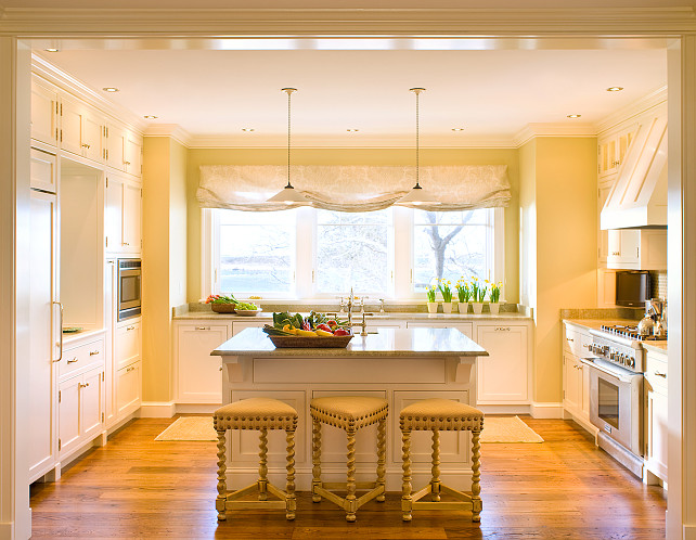 Kitchen. Great White kitchen design with inspiring reno ideas! #Kitchen #KitchenDesign