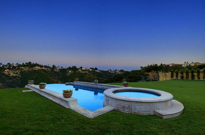 Kim Kardashian & Kanye West's New House