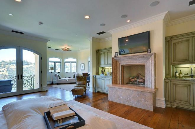 Kim Kardashian & Kanye West's New House