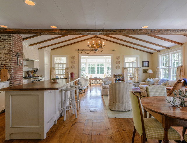 French Country Kitchen. Beautiful French Country Kitchen. #FrenchCountry #Kitchen