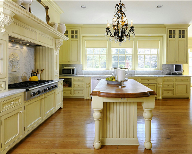 Yellow Kitchen Ideas. Traditional Yellow Kitchen Design. #Yellow #Kitchen