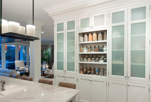 Kitchen Cabinet Ideas. Great Cabinetry in this kitchen. #Kitchen #Cabinets