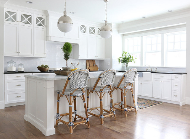 White Kitchen. White Kitchen Hardwood Floors. Cloud White Benjamin Moore Kitchen. White Kitchen Paint Color. White Kitchen Cabinet Paint Color. White Kitchen Paint. Painting white kitchen cabinets. #WhiteKitchen Shea McGee Design.