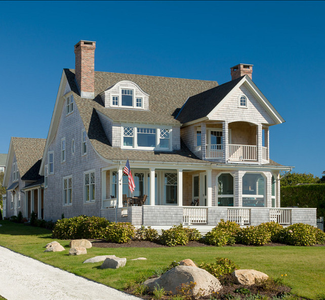 Colorful Beach Cottage. If you love cottage decor, seeing this one is a must! Great cottage decor ideas! #Cottage #CoastalDecor #Nautical