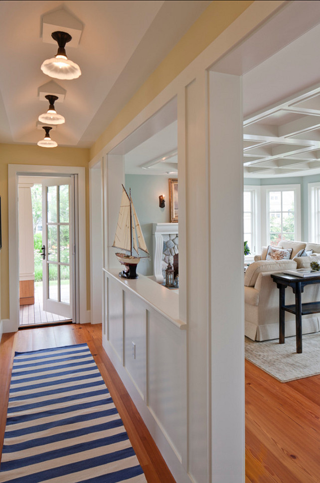 Entryway. Great Coastal Entryway. #Entryway #Interiors #HomeDecor