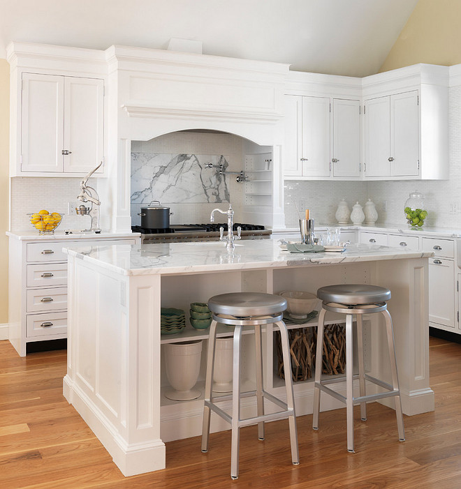 Benjamin Moore White Kitchen Paint Color. Benjamin Moore White C-2. Benjamin Moore White Cabinet paint color. Benjamin Moore White Paint Color. Benjamin Moore White. #BenjaminMooreWhite Davitt Design Build, Inc. Nat Rea Photography.