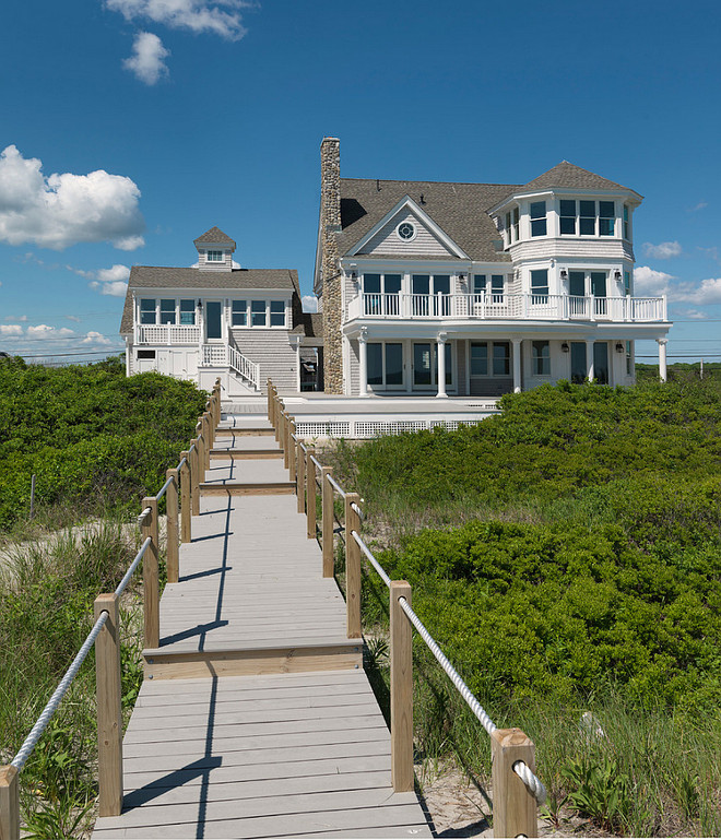 Beach house. Beach house exterior ideas. Beach house exterior. Davitt Design Build, Inc. Nat Rea Photography.