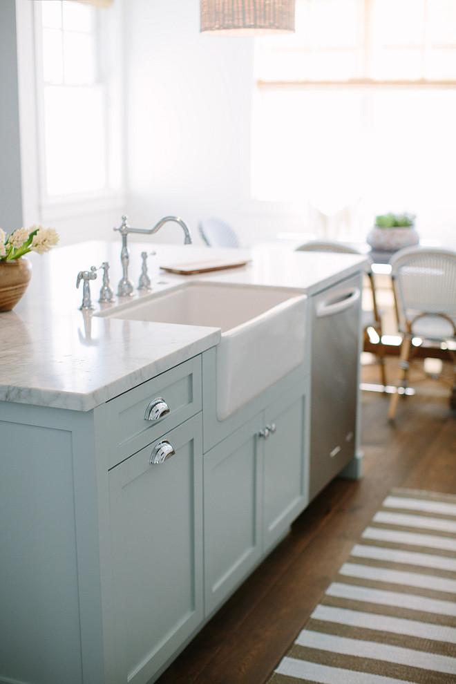 Chrome Hardware. Kitchen Chrome Hardware Ideas. Kitchen Cabinet with Chrome Hardware. #kitchen #ChromeHardware #cabinet Rita Chan Interiors.