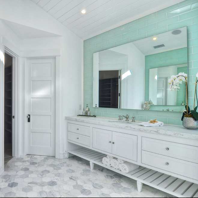 Bathroom Hex Floors. Coastal Bathroom with Marble Hex Floors and Subway tile Backsplash. #HexFloors #Bathroom #Hexflooring #Marblehextiles Blackband Design.