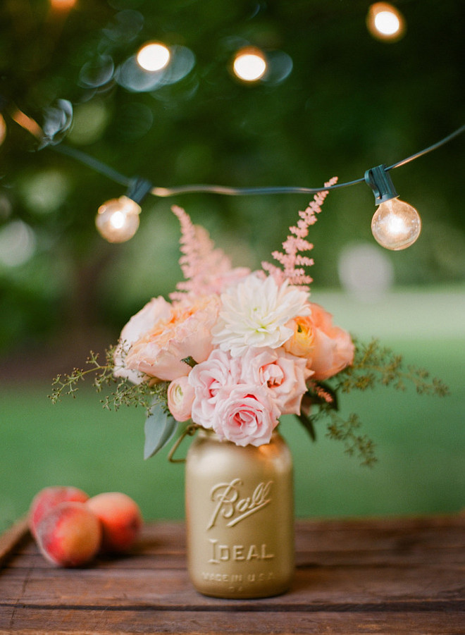 Mason jar spray paint vase. DIY Mason jar spray paint vase. Mason jar spray paint vase ideas #Masonjar #spray #paint #vase #DIY Ruth Eileen Photography.