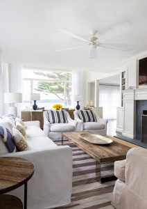 Beach House with Subtle Blue and White Interiors - Home Bunch Interior ...