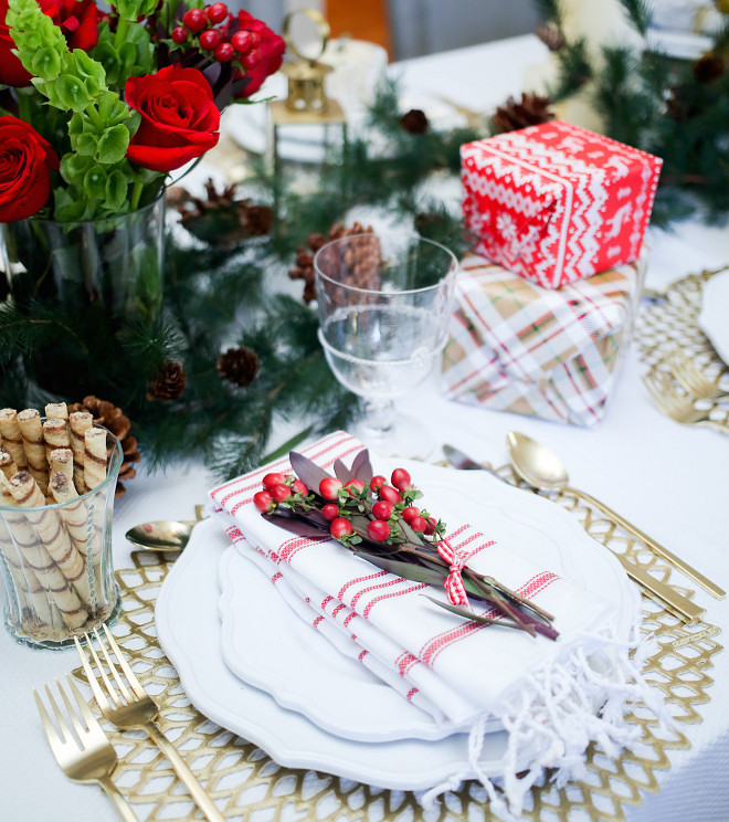 Table Setting Ideas for Christmas. Christmas Table Setting. Fashionable Hostess.